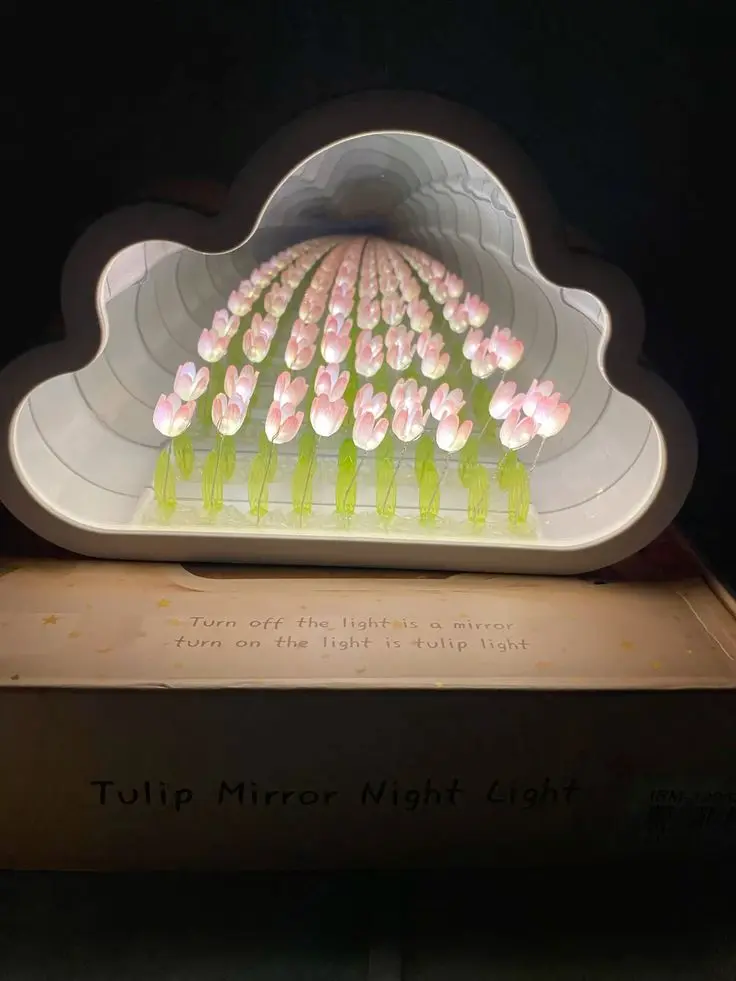 ESPEJO CON TULIPANES