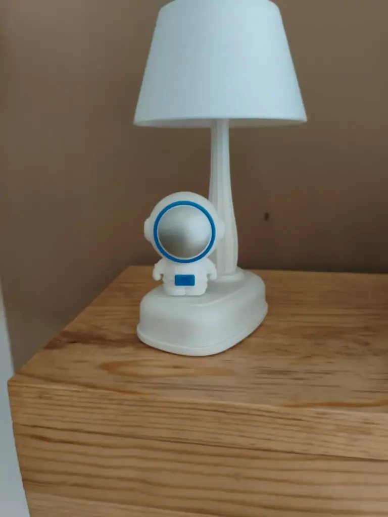 LAMPARA DE MESA 4 MODELOS DIFERENTES