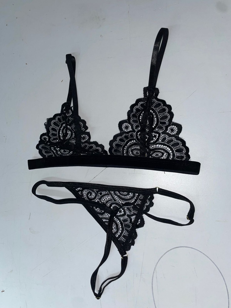 CORDINADO NEGRO/TANGA ENCAJE
